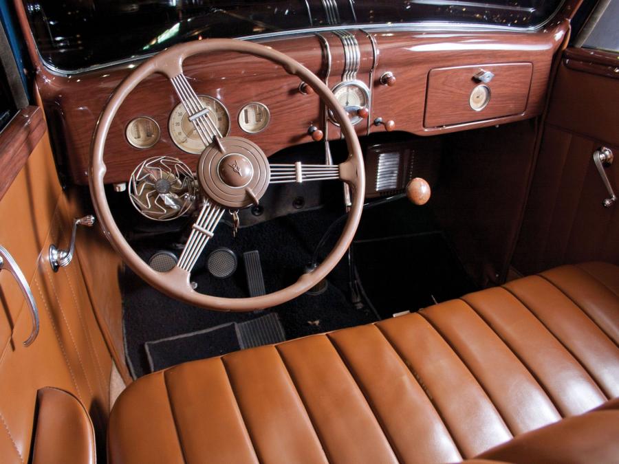  Ford V8 Deluxe Convertible Sedan 1936 года  (фото 7 из 18)